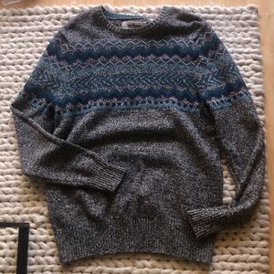 Urban pipeline knit sweater